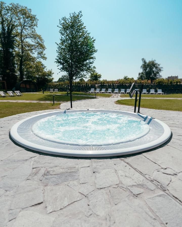 Domaine Des Thermes Awans Exteriör bild
