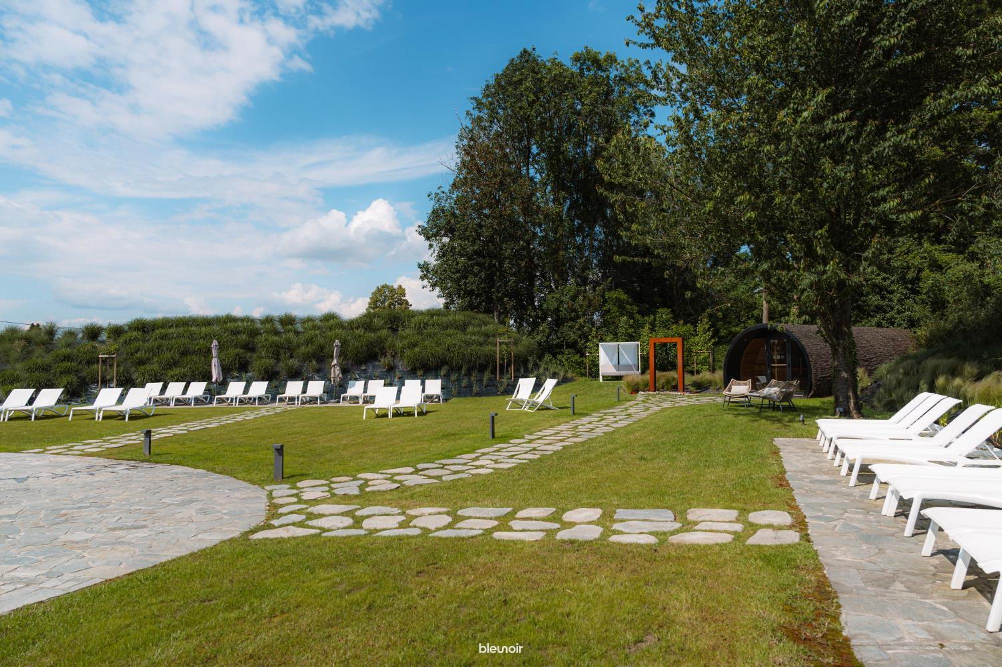 Domaine Des Thermes Awans Exteriör bild